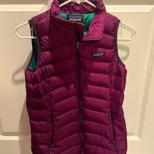 Girls Patagonia puffer vest